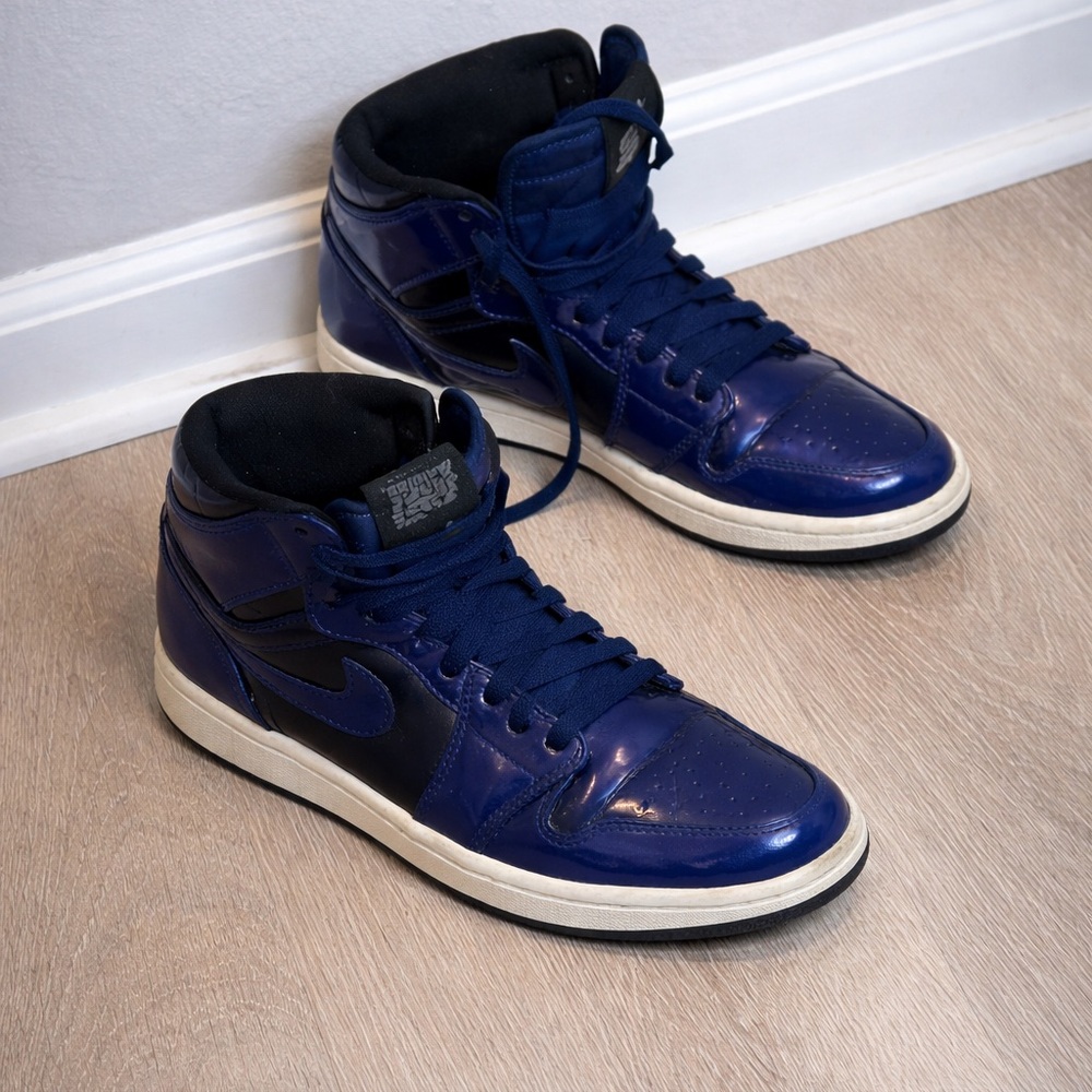 Nike Purple High-Top Air Jordan’s M 7.5/W 9